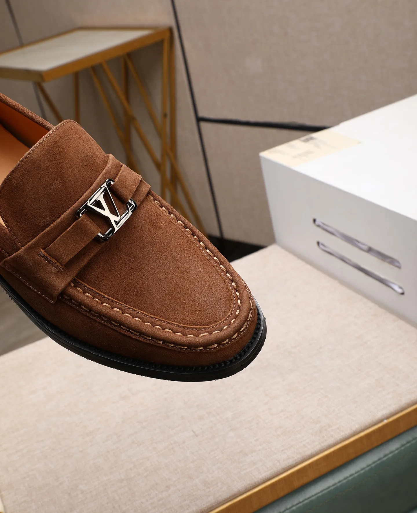 Men's shoes 💰480 📛📛(Niuli) high-end [LOUIS VUITTON】Louis Vuitton official website synchronizes new products👟Milan fashion catwalk style🇰🇾🇰🇾LV house logo, celebrity style, a must-have for fashionistas⚠️First-layer calfskin➕Cowhide lining➕Official website original original outsole👞Number 38-44